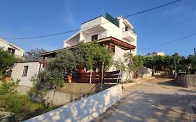 Apartments Vlado - 50M From The Sea