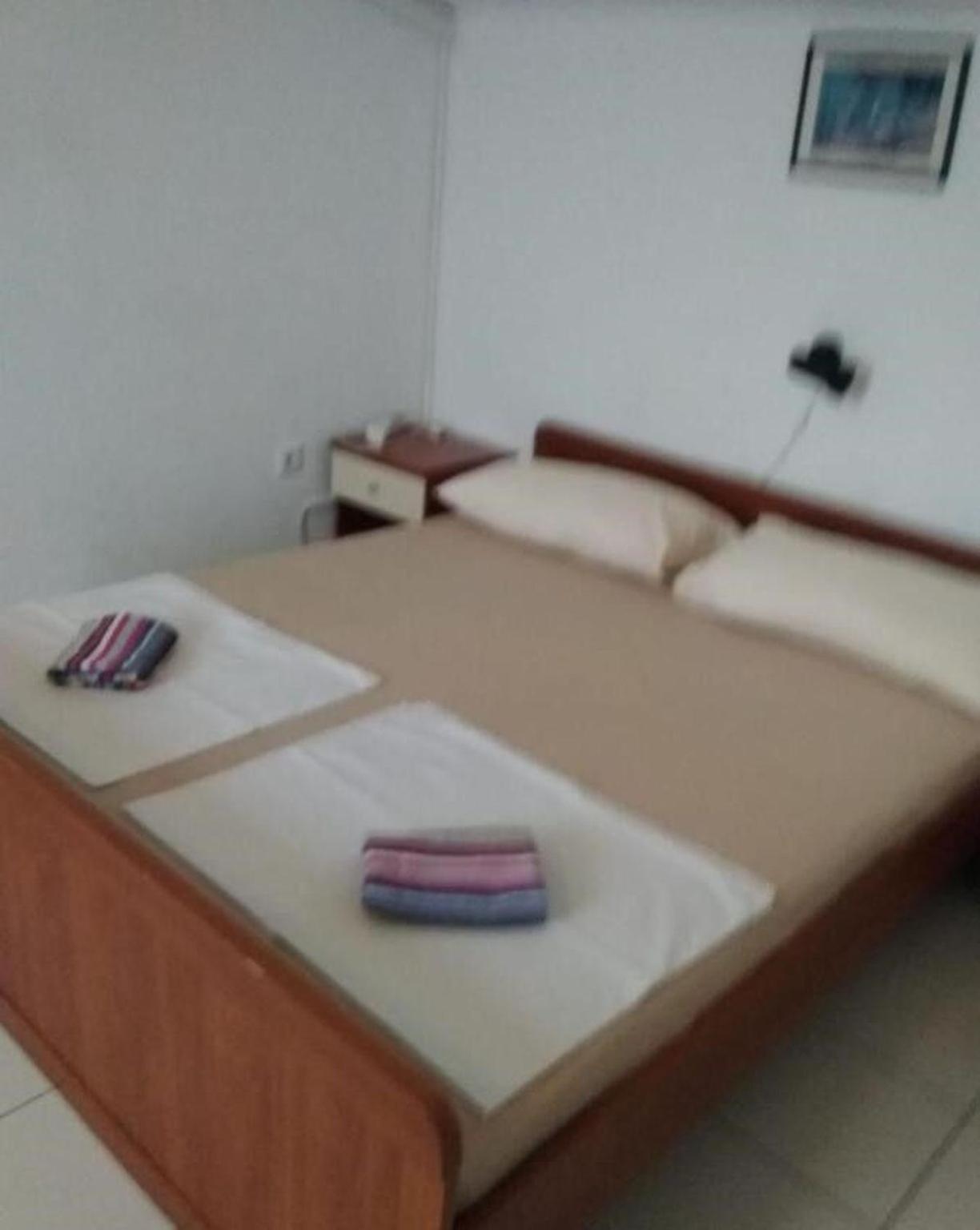 Apartments Vlado - 50M From The Sea Rogač Exterior foto